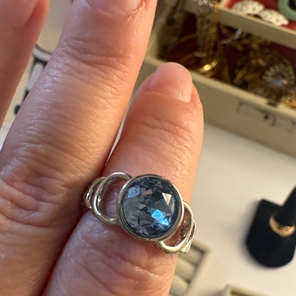 Silvertone Blue Circle Ring